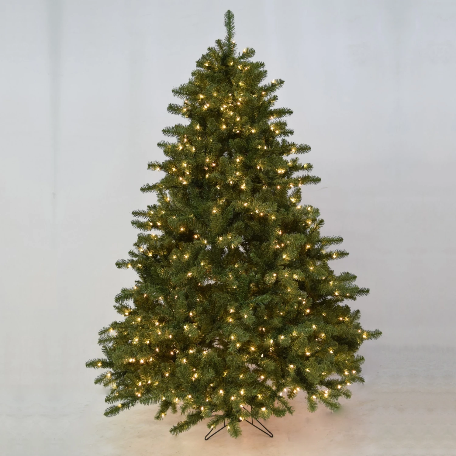 7.5' Monterey Instant Lite Pole Pre-Lit Artificial Christmas Tree 5 7.5' Monterey Instant Lite Pole Pre-Lit Artificial Christmas Tree - Image 3